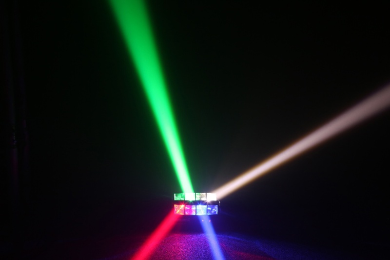Beamz Radical II Derby Strobe 3 en 1 - Jeu de lumière avec laser